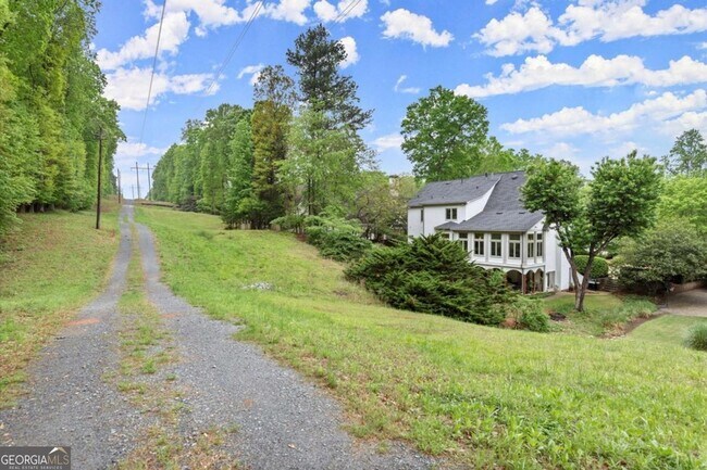 Building Photo - 1431 Waterford Green Dr