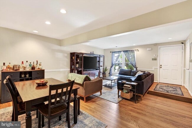 Building Photo - 14230 Oxford Dr