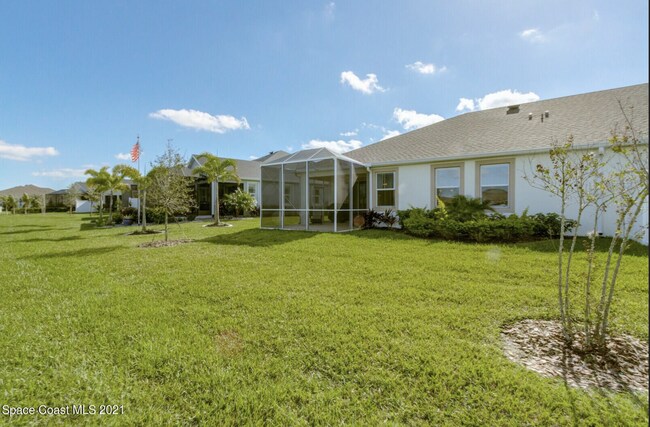 Building Photo - Loren Cove Villa