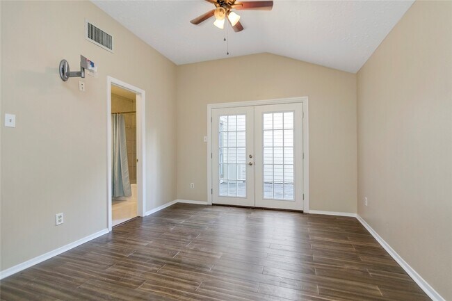 Building Photo - 6903 Foxmont Ln