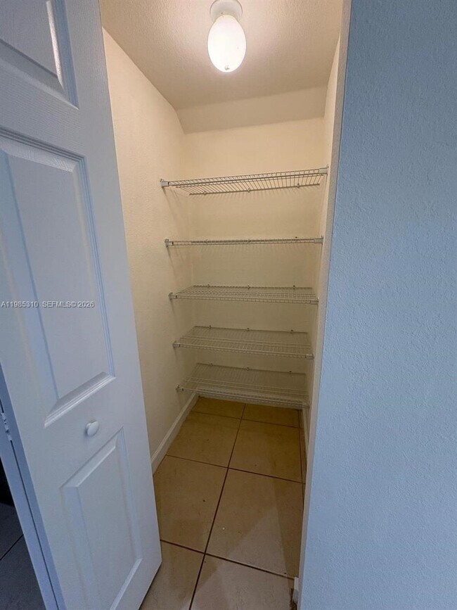 Building Photo - 11834 SW 151 Ave