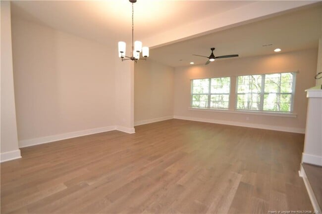 Building Photo - 8535 Marvino Ln