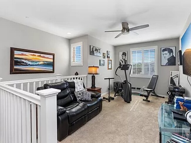 Building Photo - Beautiful, Partially Furnished Oceanside Home