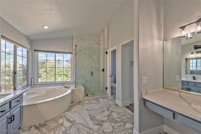 Building Photo - 800 Overview Dr