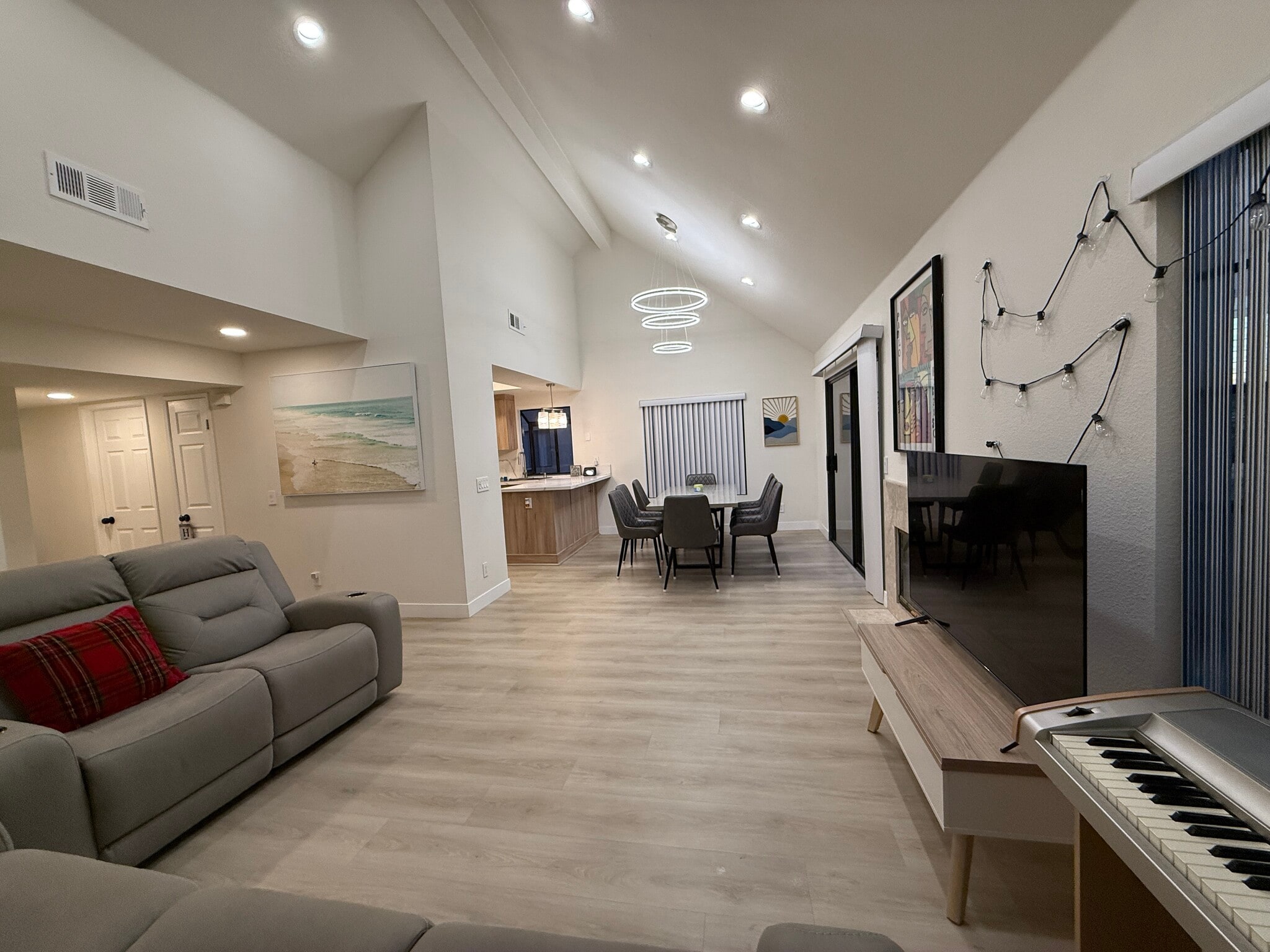Building Photo - 4639 Executive Dr