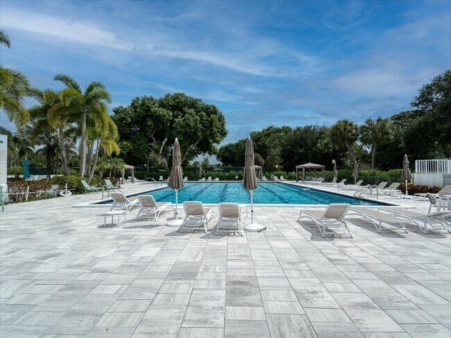 Building Photo - 2908 Banyan Blvd Cir NW
