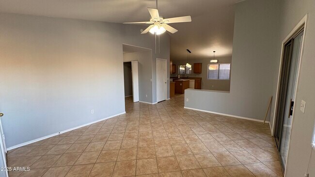 Building Photo - 9214 W Ross Ave