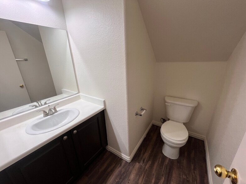 Building Photo - 2580 Lazy Saddle Dr