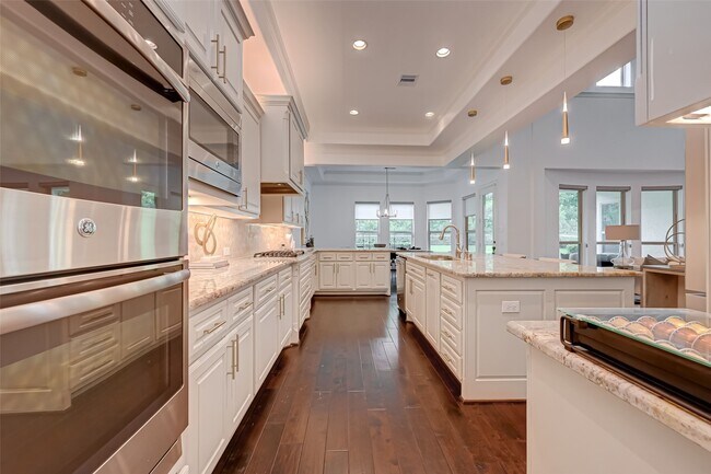 Building Photo - 39 Marino Dr