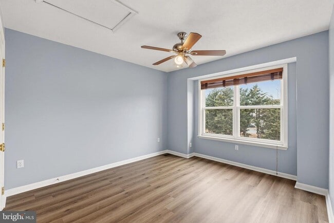 Building Photo - 48375 Sunburst Dr