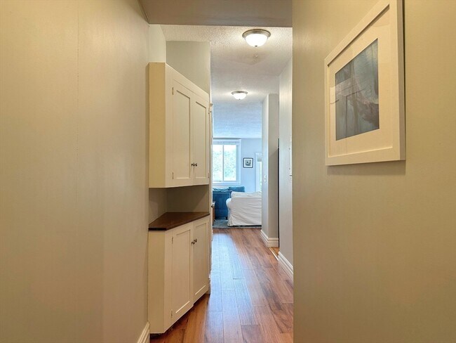 Building Photo - 5 Pirates Ln