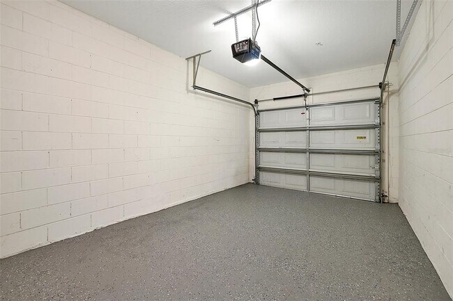 Building Photo - 6453 Alcalde Ct