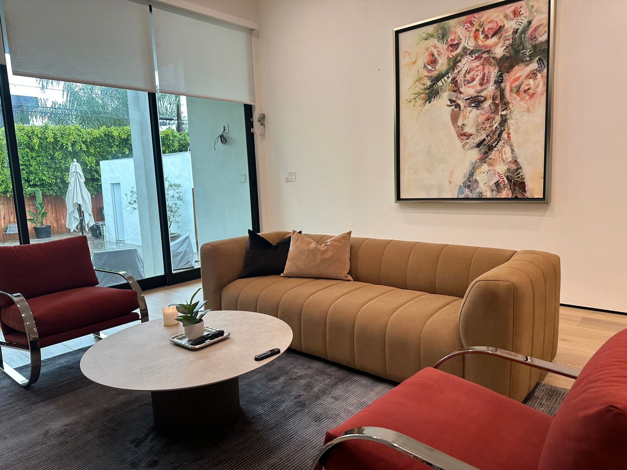 Building Photo - 738 N Sierra Bonita Ave