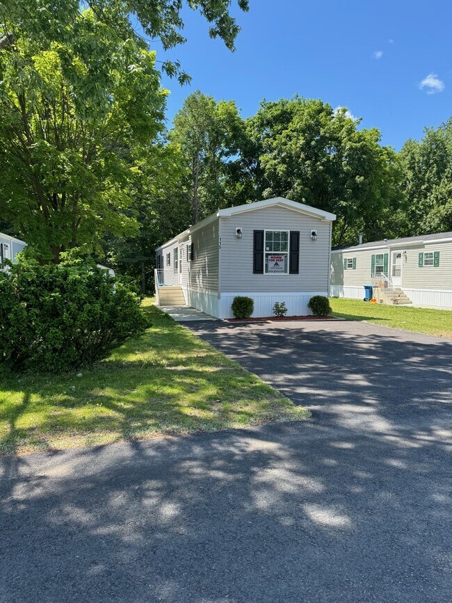 Building Photo - 115 Terrace Ct