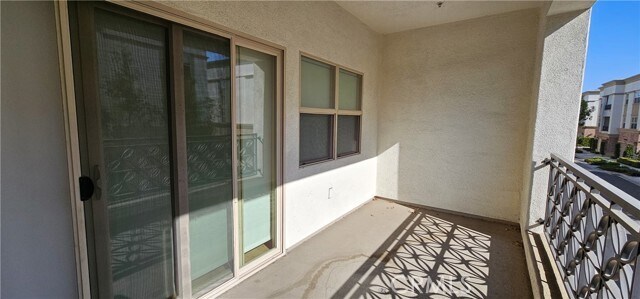 Building Photo - 401 S Anaheim Blvd