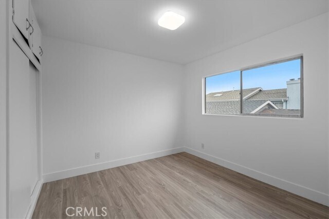 Building Photo - 853 W 23rd St