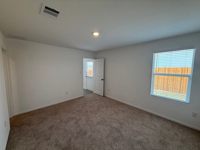 Building Photo - Brand NEW 4-bedroom, 2-bathroom home for l...