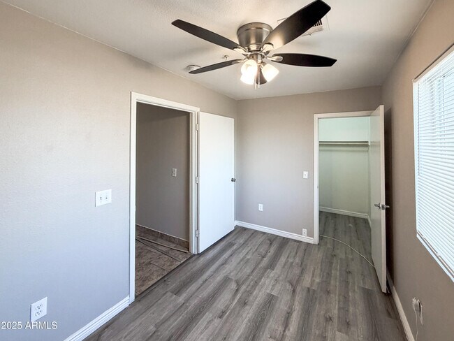 Building Photo - 6301 W Earll Dr