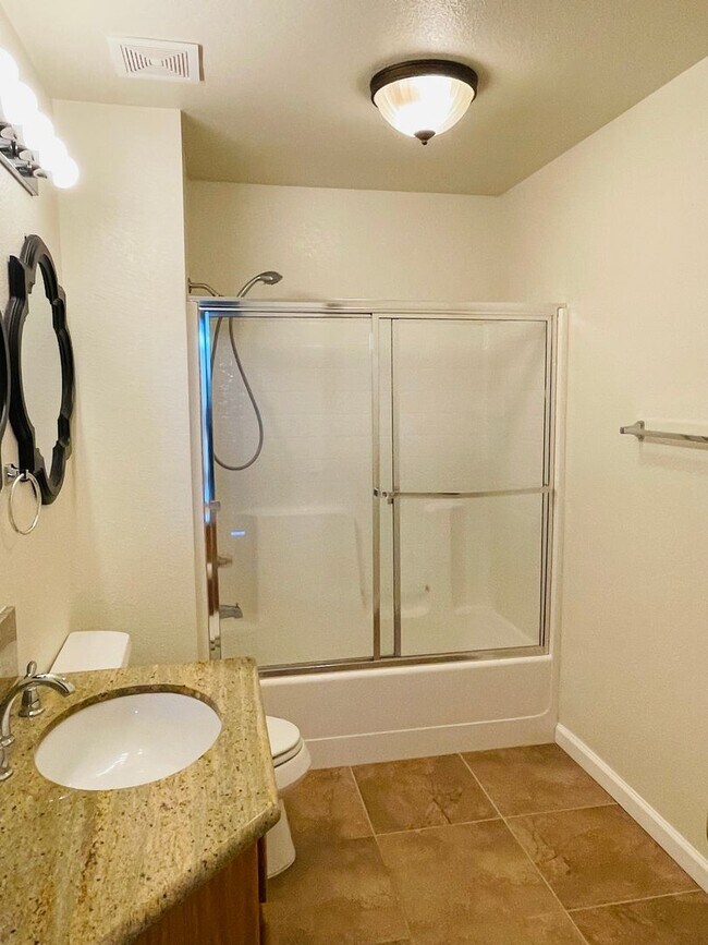 Building Photo - 5106 Camanche Way