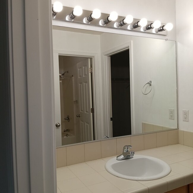 Building Photo - Beautiful Home Available In Bridal Springs Community!