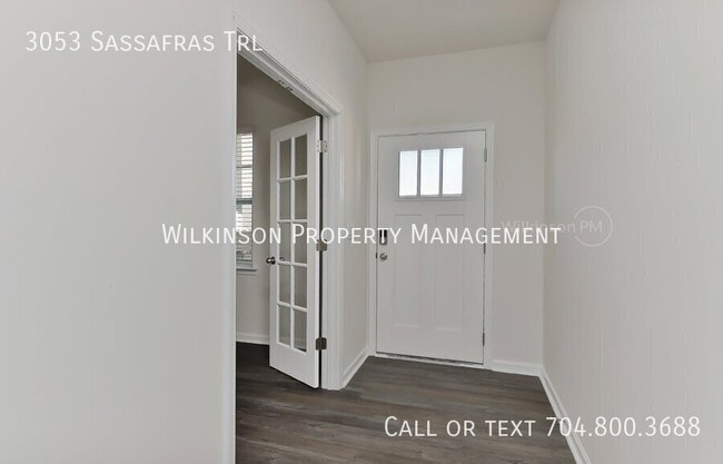 Building Photo - 3053 Sassafras Trl