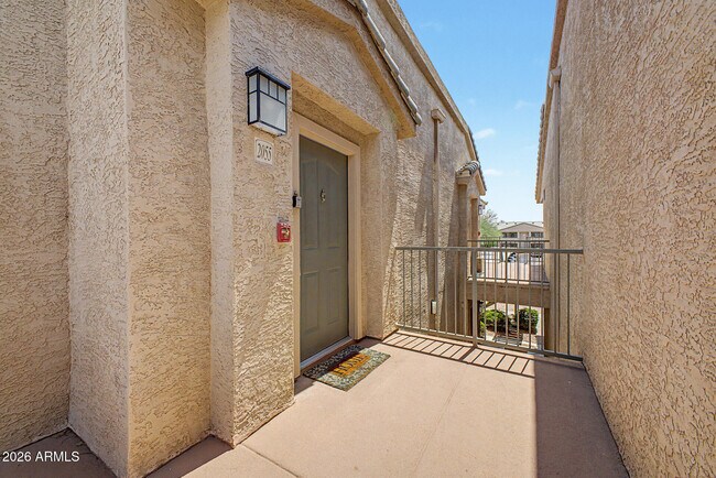 Building Photo - 16013 S Desert Foothills Pkwy