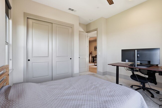 Building Photo - 3813 Calverhall Way