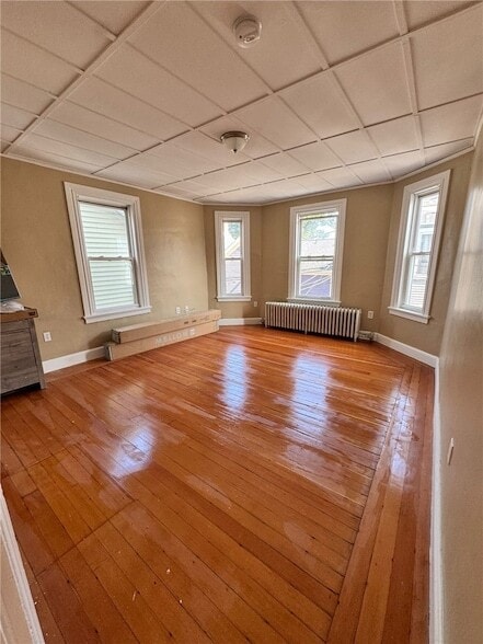 Building Photo - 33 Ann St