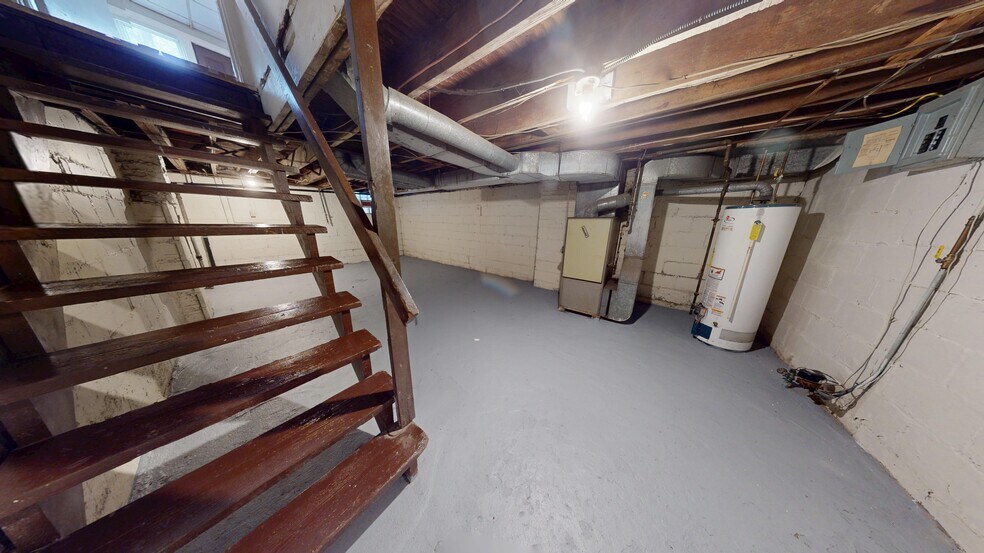 Building Photo - 5406 Columbo St