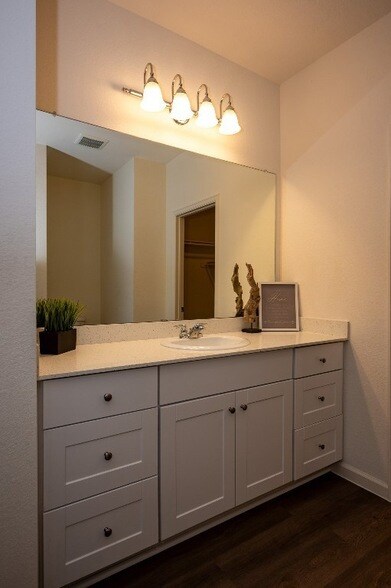 Building Photo - 5903 Grantgrala Dr