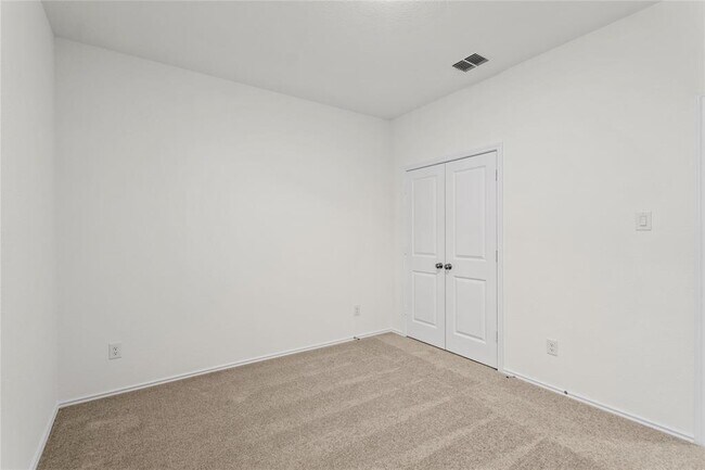 Building Photo - 172 Rodney Boat Rd