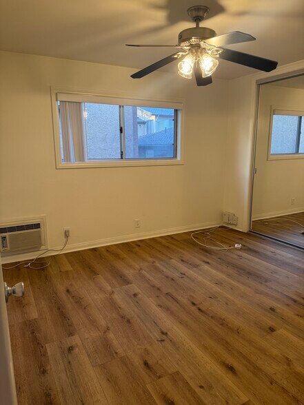 Building Photo - 1835 Molino Ave