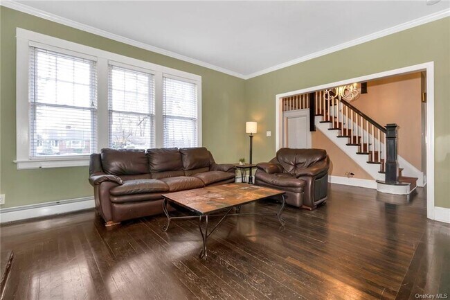 Building Photo - 60 Highview Ave