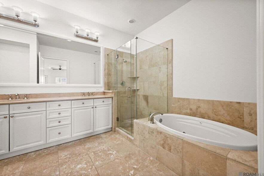 Building Photo - 998 Stanford Ave