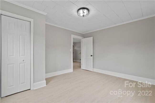 Building Photo - 2 Bedroom Home in Salisbury