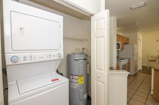 Building Photo - 2 bedroom in St. Augustine FL 32086