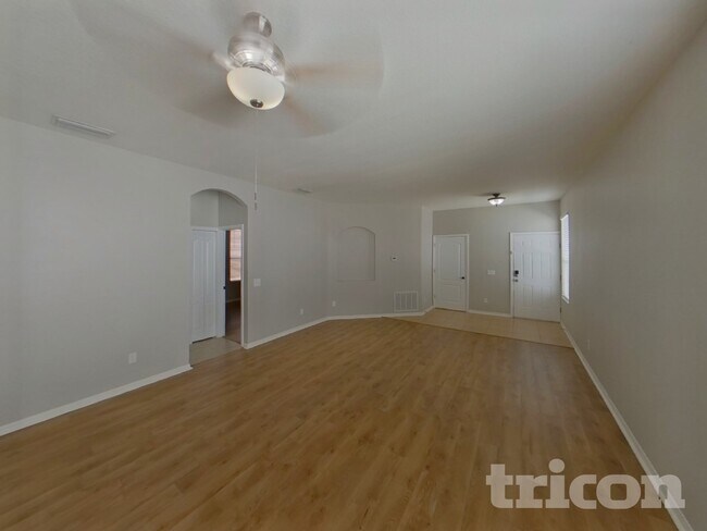 Building Photo - 10337 Avelar Ridge Dr