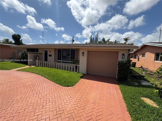 Building Photo - 6612 Dahlia Dr