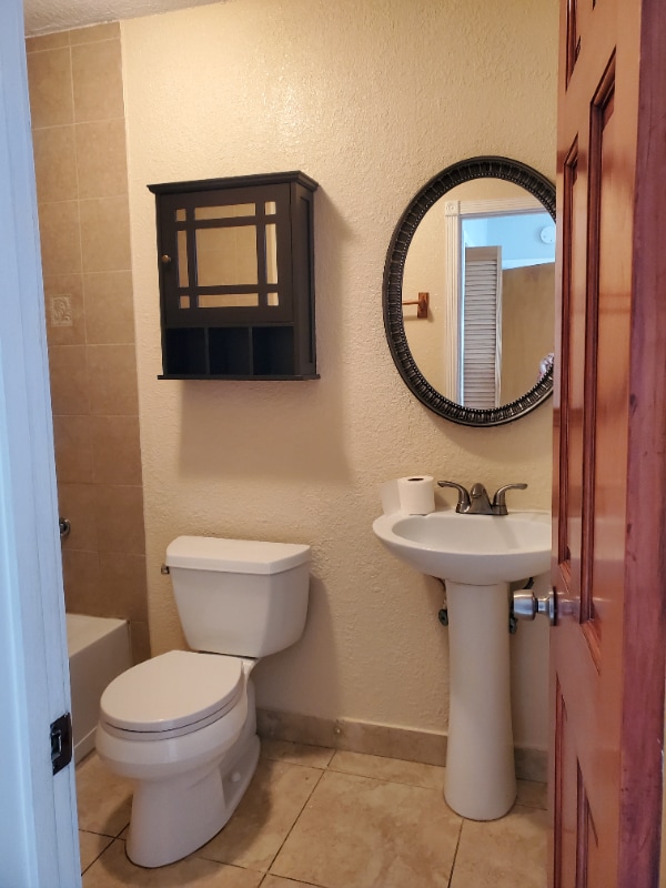 Building Photo - 1551 W 43rd Pl