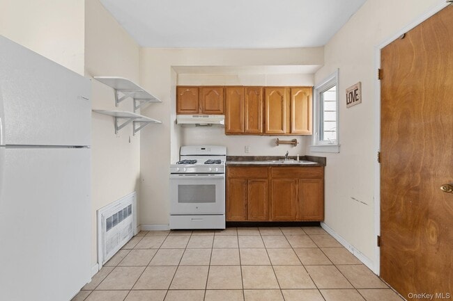 Building Photo - 130-27 116th St