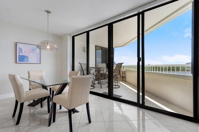 Building Photo - 5080 N Ocean Dr