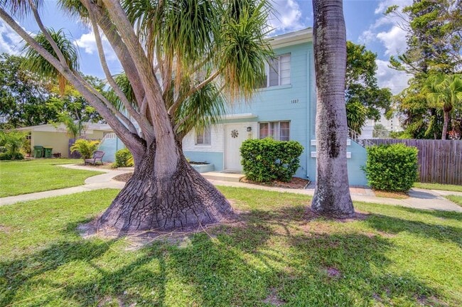 Building Photo - 1887 Hyde Park St