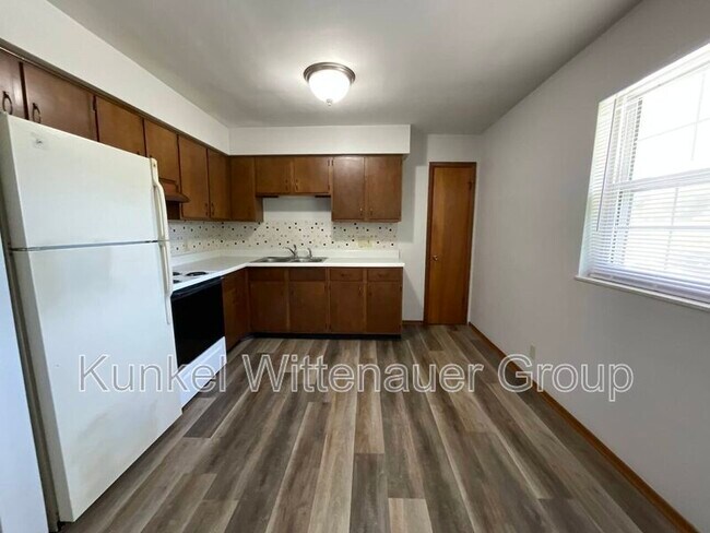 Building Photo - 522 N 38th St