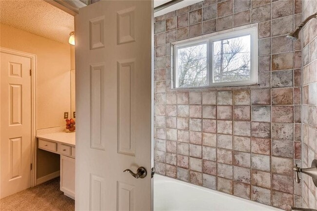 Building Photo - 8901 Jesse James Dr