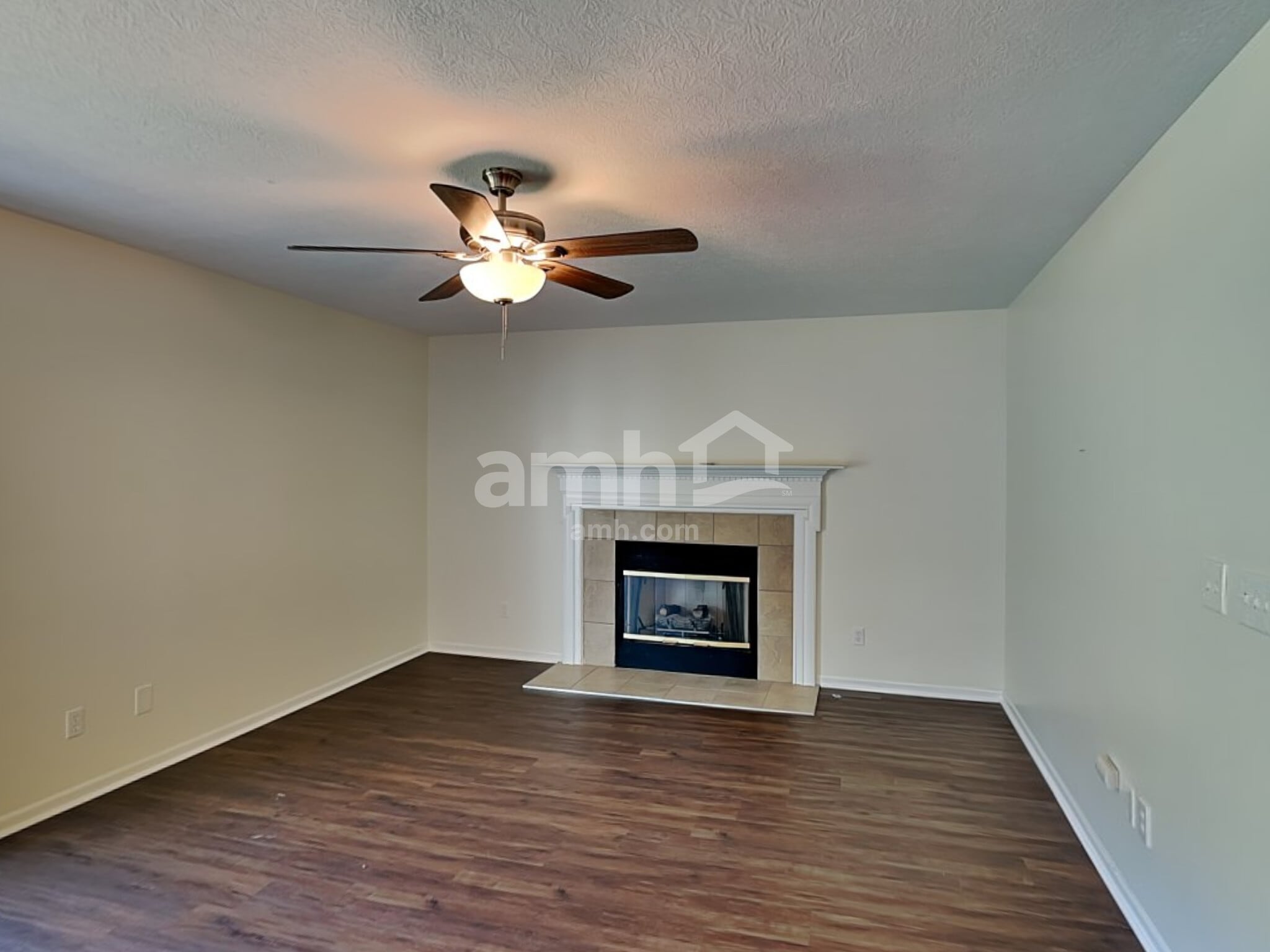 Building Photo - 1566 Pheasant Run Dr