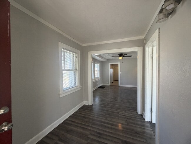 Building Photo - 5801 Wabash Ave