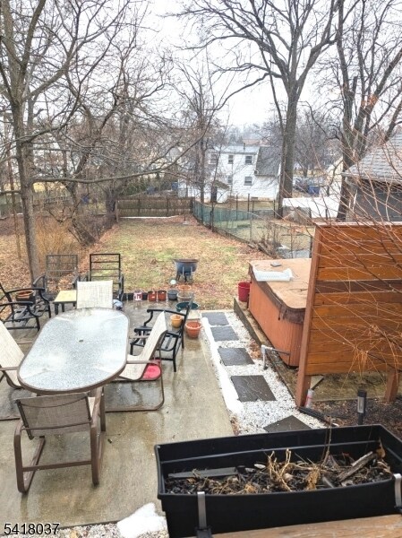 Building Photo - 651 Crescent Dr