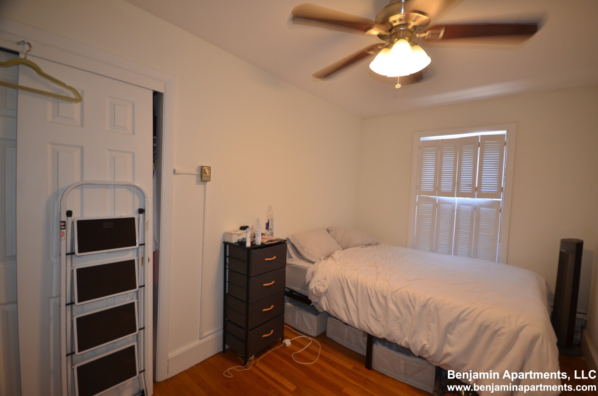 Building Photo - 521 Beacon St