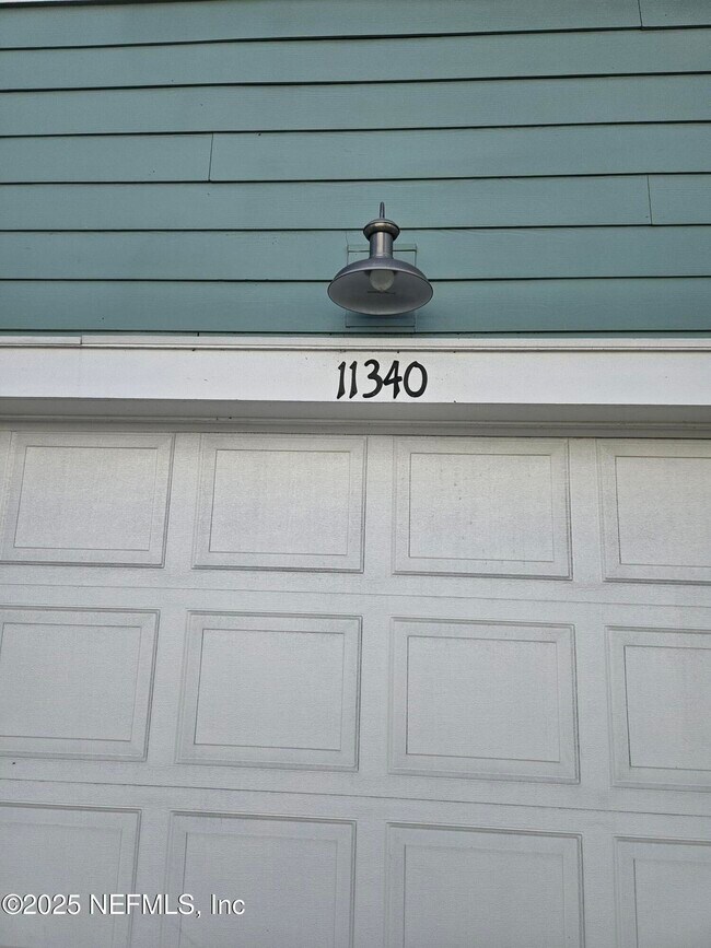 Building Photo - 11340 Breakers Bay Wy