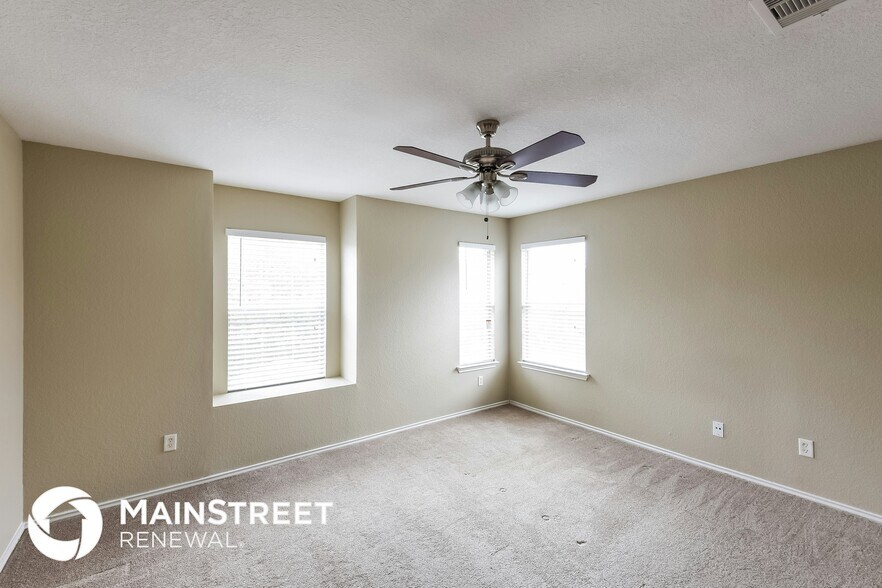 Building Photo - 11 Basin Elm